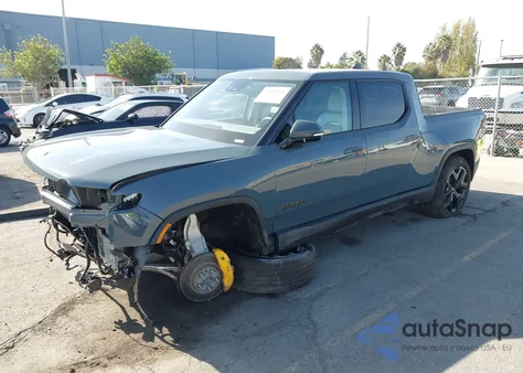 2025 Rivian R1T Ascend Tri Motor Max Pack/Premium Tri Motor Max Pack из США, поврежденный, VIN 7FCTGCAPXSN042441